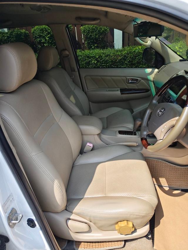 Toyota FORTUNER  ปี 2006 ตัวพิเศษเครื่อง  3.0 V Exclusive 4WD SUV ATรถสวย เดิมบาง พร้อมใช้งานเครื่องดี เกียร์ดี ขับดี แอร์เย็นขายราคา 268,000 บาท รูปที่ 17