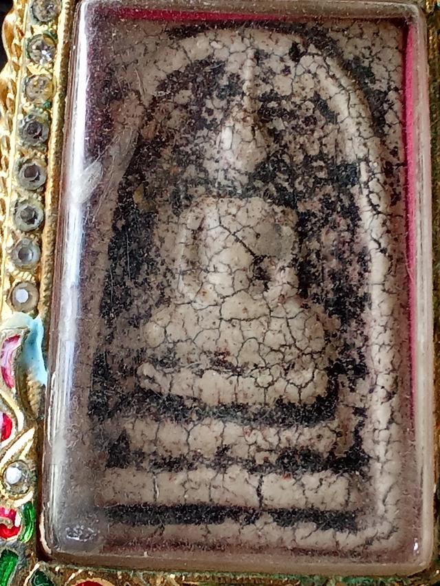 พระสมเด็จเก่าแท้มวลสารชัด
