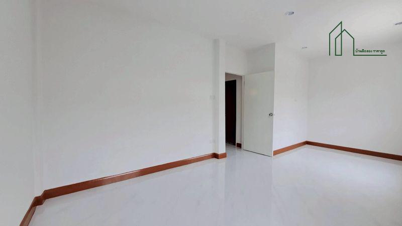 ทาวน์เฮาส์ 2 ชั้น หมู่บ้านลัลลี่วิลล์ คลองสาม ลำลูกกา ฟรีโอน 11