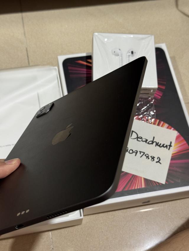 IPad Pro11“ M1 256gb Wifi เครื่องศูนย์ไทย แบต95%