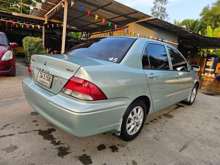 Mitsubishi Lancer สีเทา 2