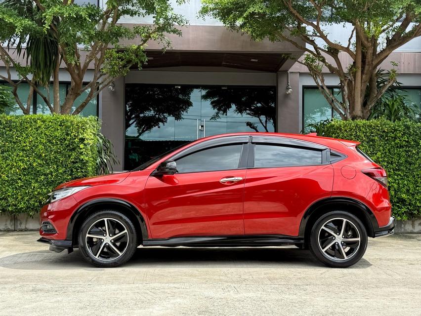 2020 HONDA HRV 1.8 RS MINORCHANGE รถมือเดียวออกป้ายแดง รถวิ่งน้อยเพียง 40,000 กม เข้าศูนย์ตลอด รถไม่เคยมีอุบัติเหตุครับ รูปที่ 5
