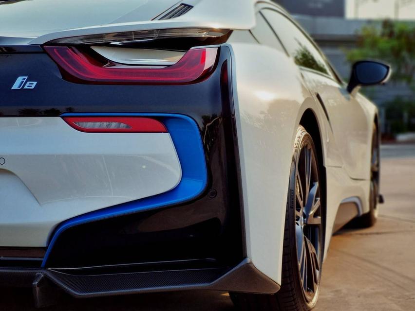 ขาย BMW I8 Pure lmpuis ปี15 15