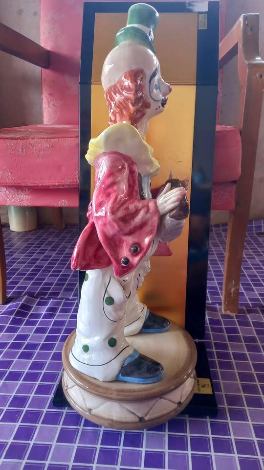 รูปปั้นตัวตลก (Clown Figurine) ของเก่า วินเทจ ที่ทําจากพอร์ซเลนหรือเซรามิก รูปที่ 5