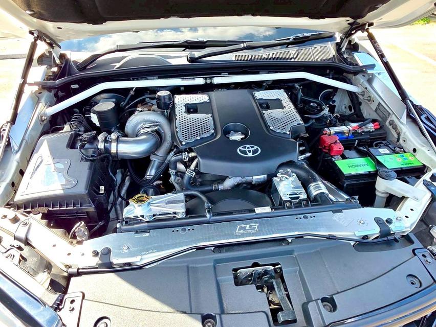 Toyota Fortuner 2.8TRD ปี18 14