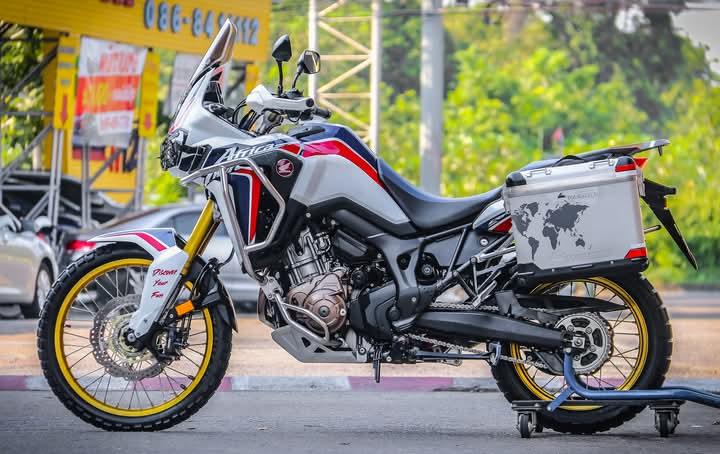 Honda Africa Twin DCT 3