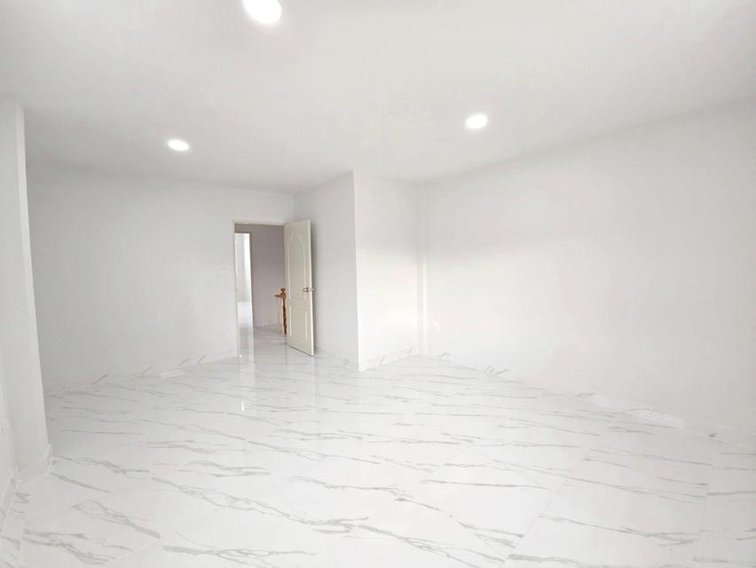 ขายทาวน์เฮาส์ หมู่บ้านแพรมาพร ซอย 19 (โทรสอบถามราคา) 9