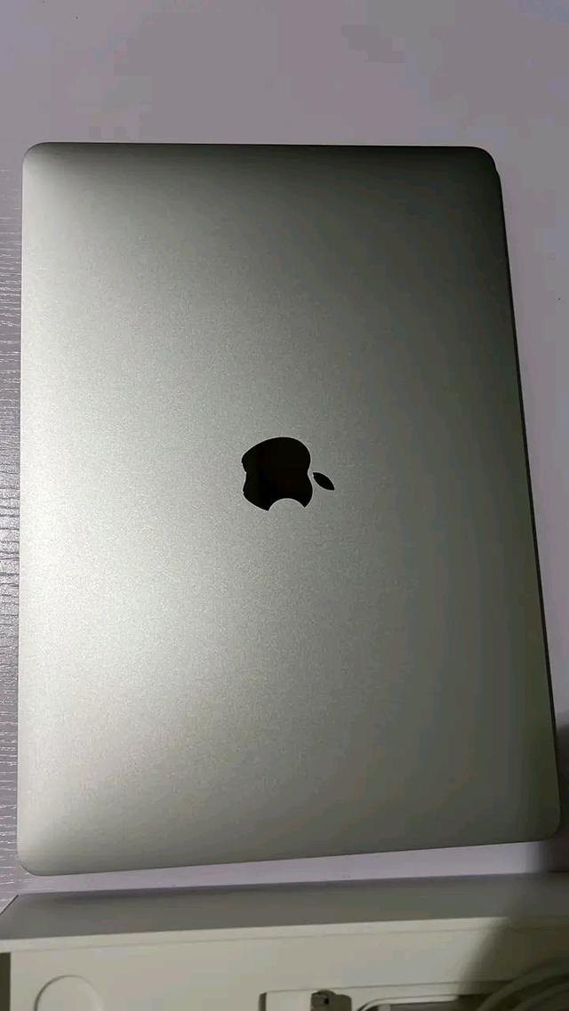 Apple / MacBook Air จากศูนย์แท้ 3