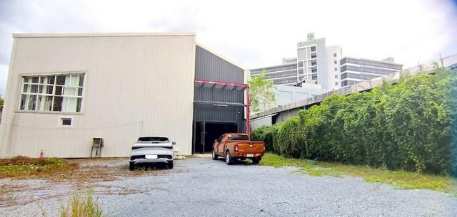 โกดัง รามอินทรา9 ให้เช่า ขนาด 337 ตร.ม. 200 ตร.ว. ใกล้ MRTรามอินทรากม.9 มีที่จอดรถกว้าง 5