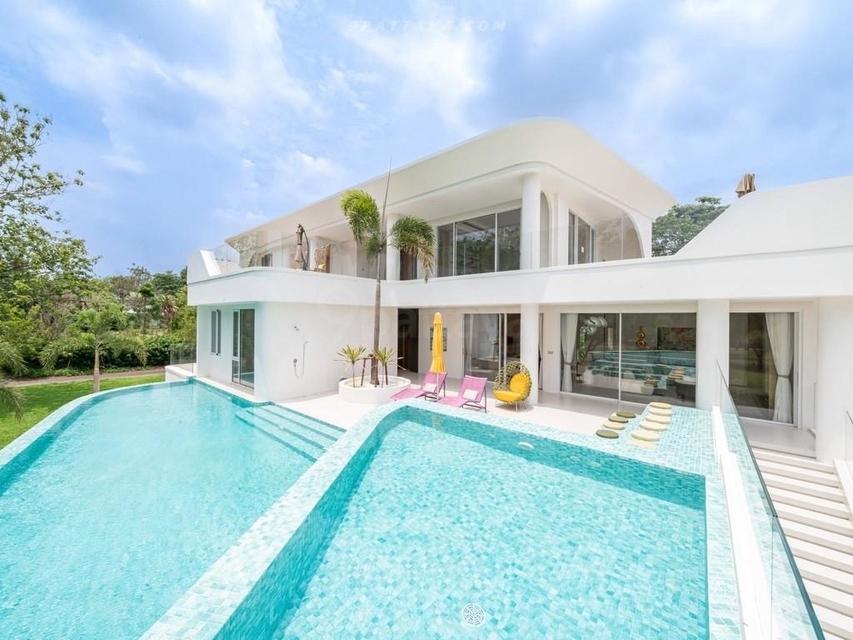 For Sale — Luxury Pool Villas at Phoenix Gold Golf Club, Pattaya Type A• 3-storey luxury villa• Land size: 881.6 sq.m 6 bedrooms 10 bathrooms 13