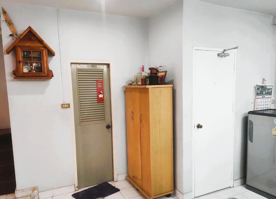 ทาวน์เฮ้าหมู่บ้านบุษราคัมริมน้ำ 6