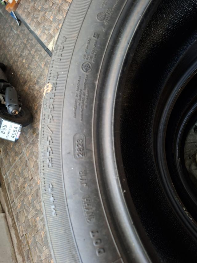 ขายยางมือสอง 255/55R20 ปี23
