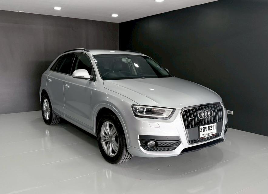 Audi Q3 2.0 Quattro SUV ปี 2014 รถออกศูนย์ Audi มือเดียวป้ายแดงรถสภาพเนียบ สวยหรู