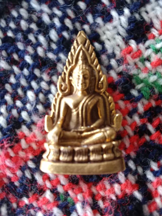 พระพุทธชินราชลอยองค์