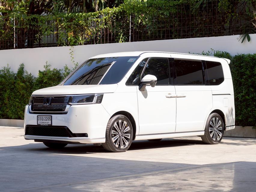 Honda Stepwagon 2.0 e:Hev Premium ปี 2023