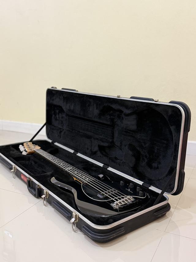 Music man usa stingray 5 bs