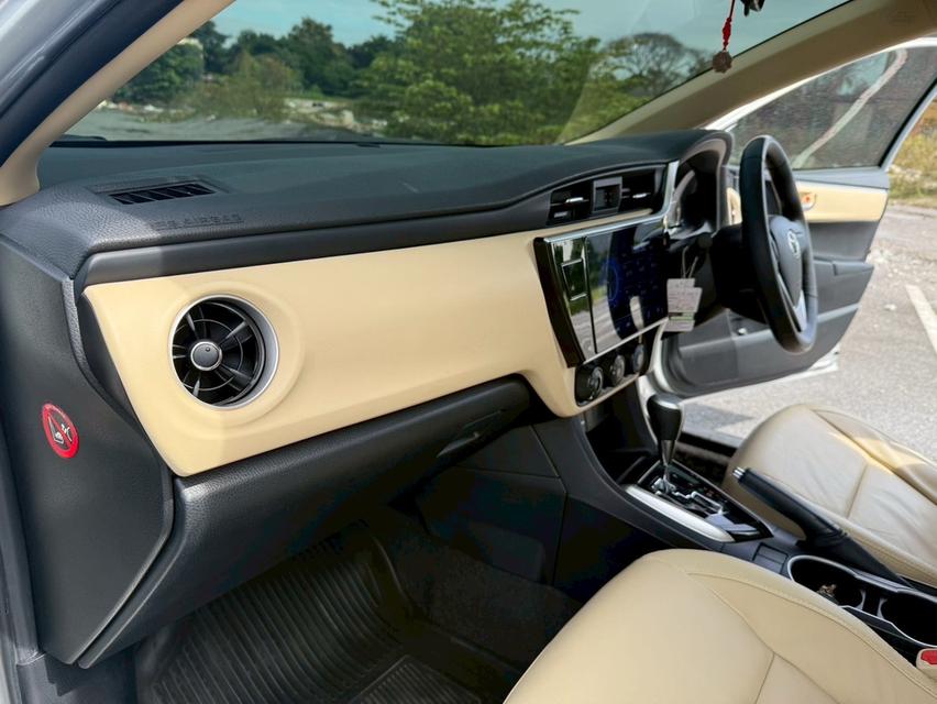 รหัสรถ AP8999 TOYOTA ALTIS 1.6 G Sedan AT 2018 11