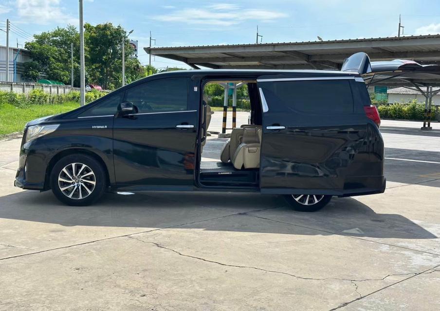 Toyota Alphard สีดำ ปี 2017 2