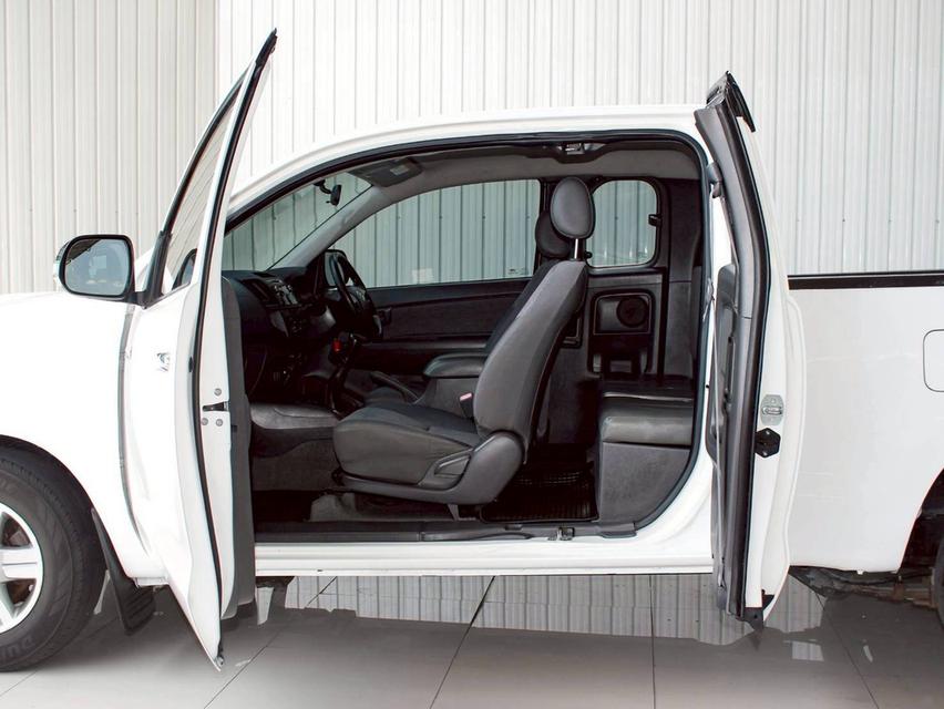 TOYOTA HILUX #VIGO, 2.5 E ปี 2014  9