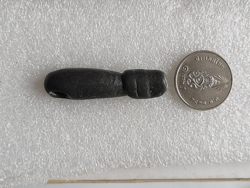 ปลัดขิกเนื้อตะกั่วเก่า