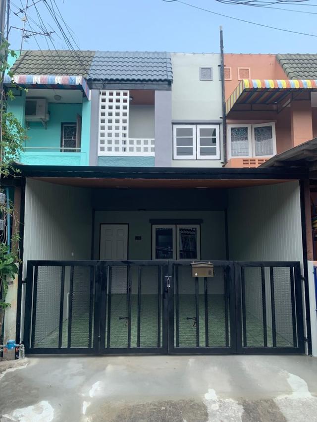 ขาย : ทาวน์เฮาส์ 2 ชั้น