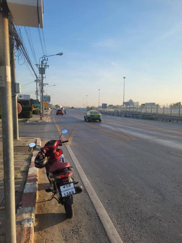 ที่ดินหัวมุม 756 ตรว. ใกล้ห้างแฟชั่นไอส์แลนด์