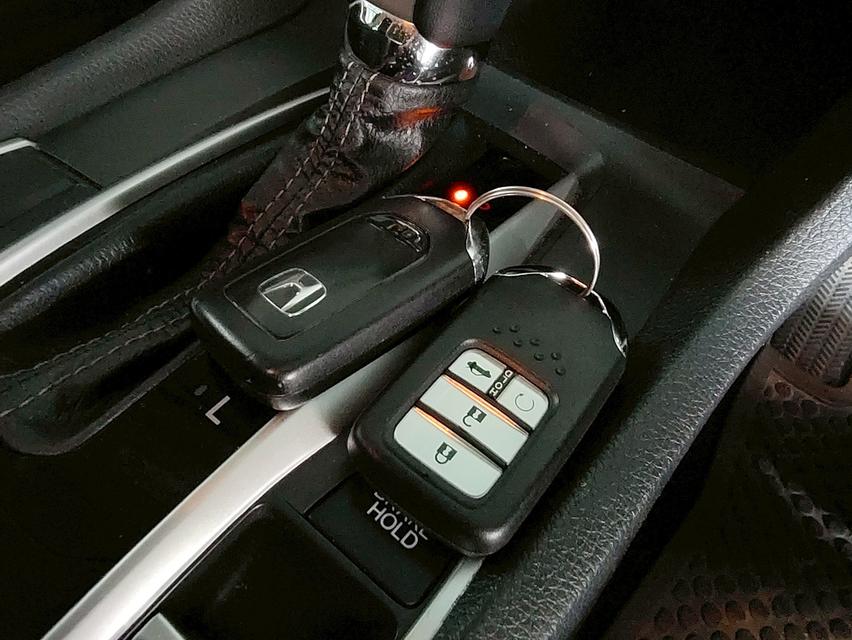 🚗HONDA CIVIC FC 1.8 EL เกียร์ A/T ปี 2018🚗ฟรีดาวน์ 15