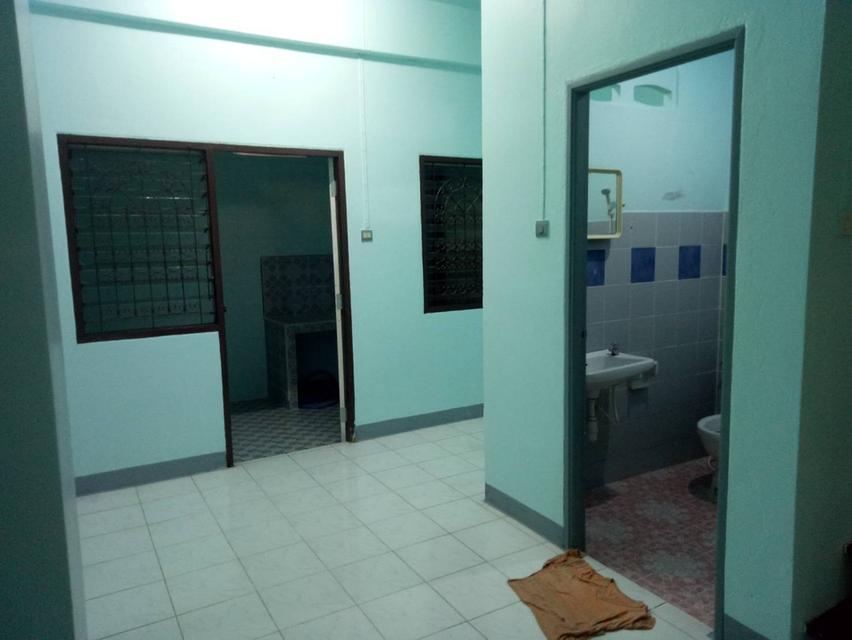 ขายบ้านทาวเฮ้าส์ 2 ชั้น 2 นอน 2 น้ำ เจริญพัฒนา ซ.7 6