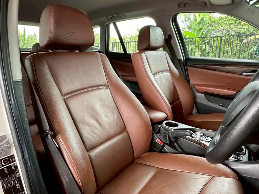 BMW X1 sDrive18i X-Line E84 2013 รูปว่าสวย ตัวจริงยิ่งสวยกว่า คุ้มเกินราคา 13