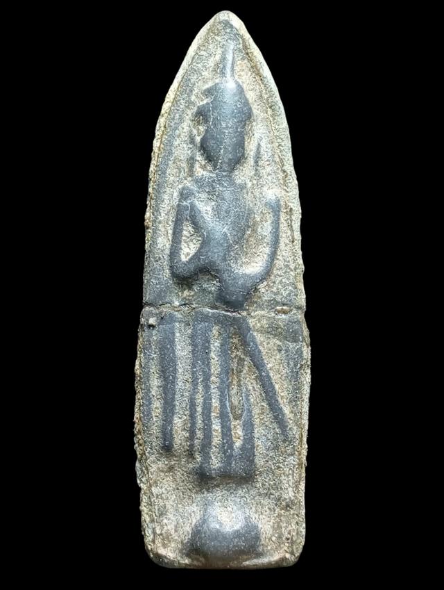 พระร่วงเถรกวาดลานเนื้อชินเขียว สุโขทัย สนิมไขปานดำครบสูตรเก่าถึงยุค สภาพสุดคลาสสิค