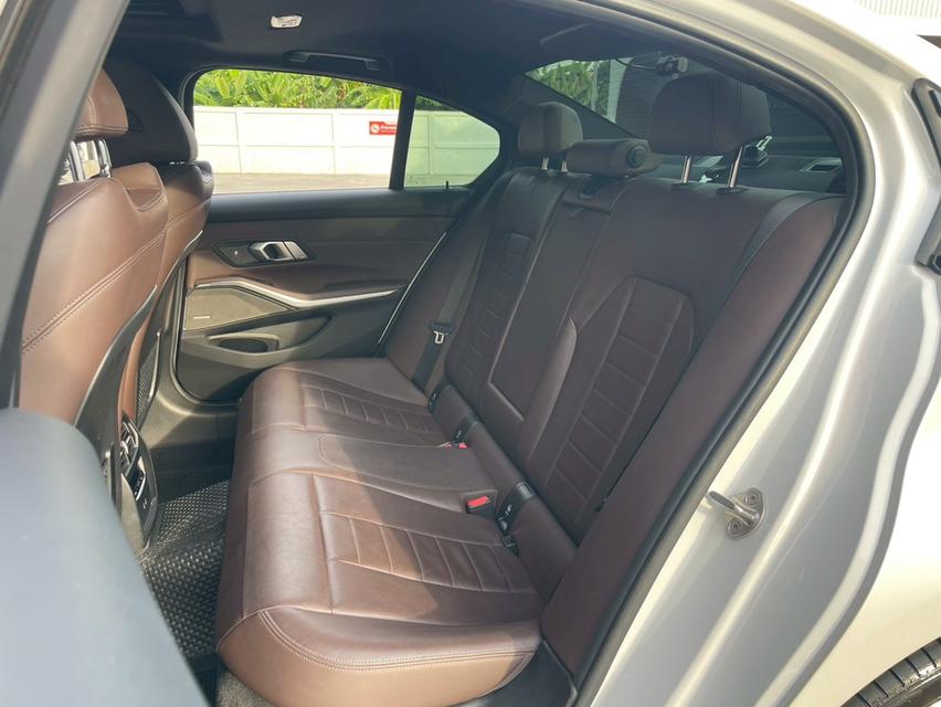 ปี 2021 BMW SERIES 3, 330e M SPORTเข้าศูนย์ทุกระยะ 14