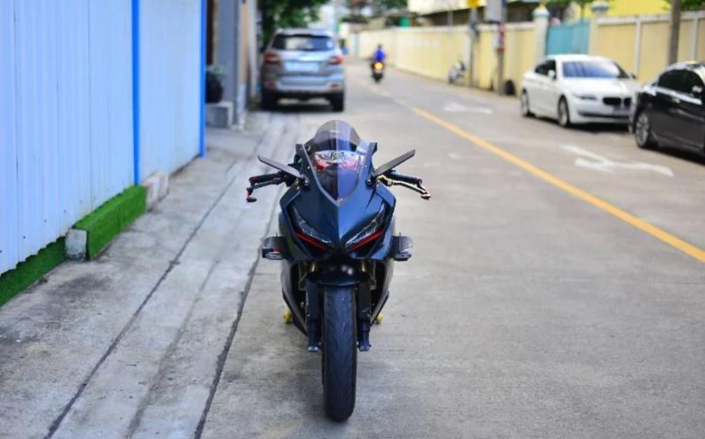 ขายบิ๊กไบค์ Honda CBR650 R สีดำ