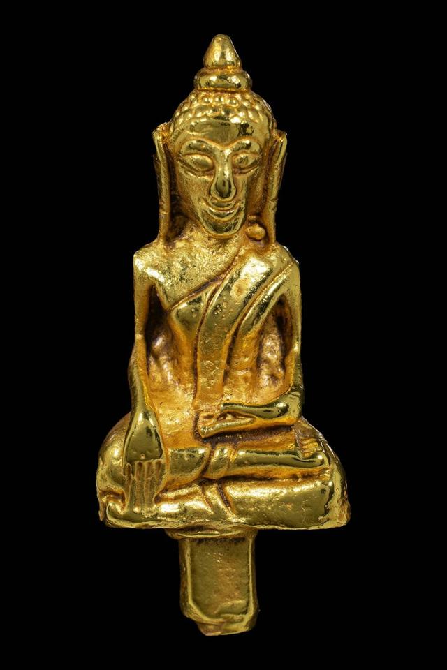พระยอดธง เนื้อเปียกทอง