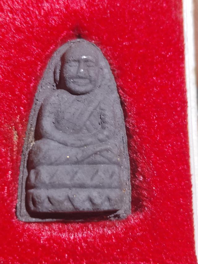 หลวงปู่ทวดวัดช้างให้รุ่นสร้างศูนย์ศิลปาชีพปี 37 พร้อมกล่องเดิม รูปที่ 2