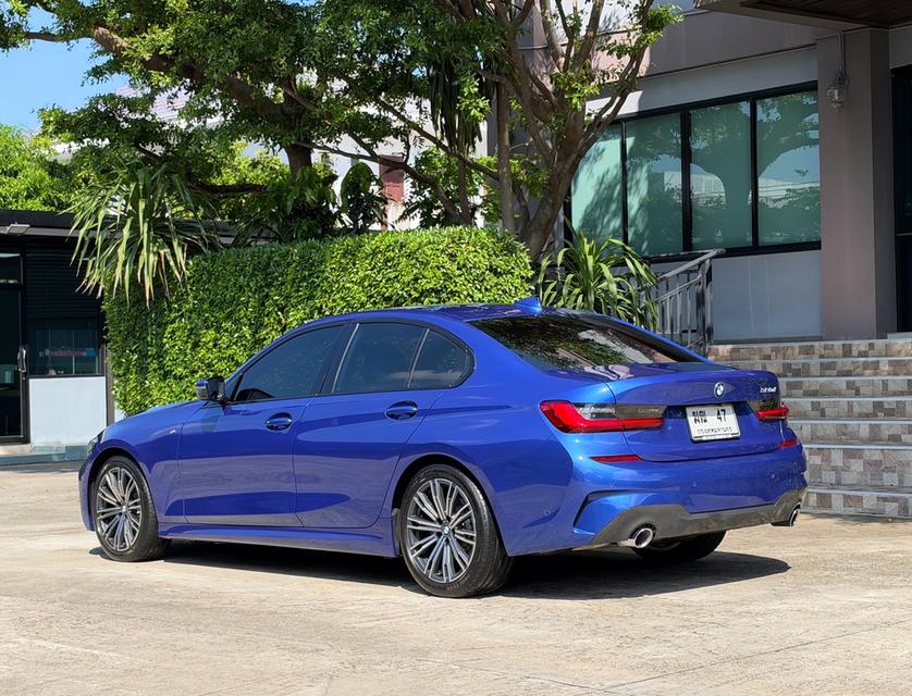 2021 BMW 320D MSPORT รถออกศูนย์ BMW THAILAND รถวิ่งน้อยเพียง 90,000 กม รถเข้าศูนย์ทุกระยะ รถไม่เคยมีอุบัติเหตุครับ รูปที่ 6