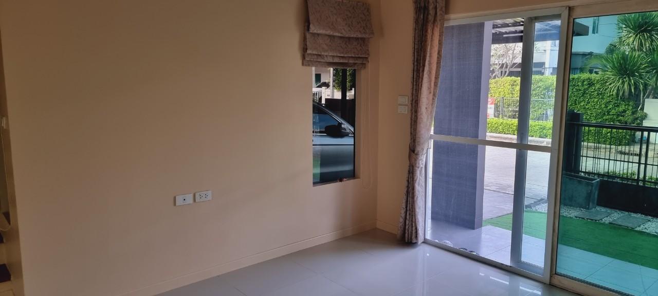 ขายด่วนบ้านมัณฑนาเลขวัชรพล 15