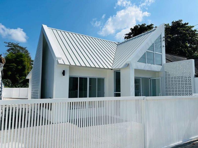 🏡🎉 ทาวน์เฮ้าส์ชั้นเดียว รีโนเวทใหม่ ตกแต่งพร้อมอยู่ #ดอยสะเก็ด - ราคา 2.19 ล้านบาท  🔥新建房屋出售 2 卧室 3 卫生间 - 价格  2.19 MB 🔥