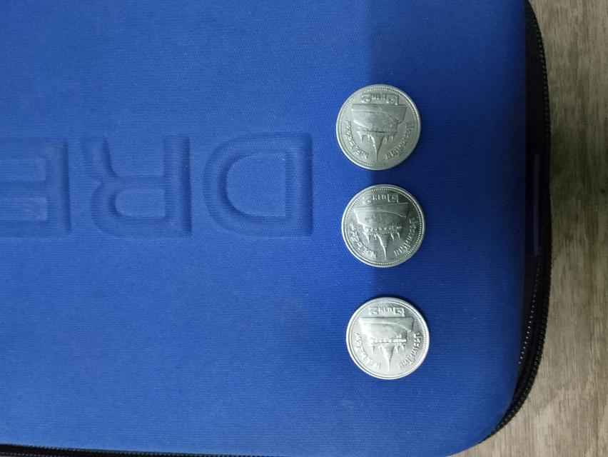 เหรียญ 2 บาท ปี 2549 สีเงิน สภาพผ่านการใช้ ให้ 90% ขายเหรียญละ 10,000 บาท ท่านใดสนใจติดต่อได้ที่เบอร์ ,0994815351 หรือ 0989549698 # ไม่รีบ ชิวๆๆ