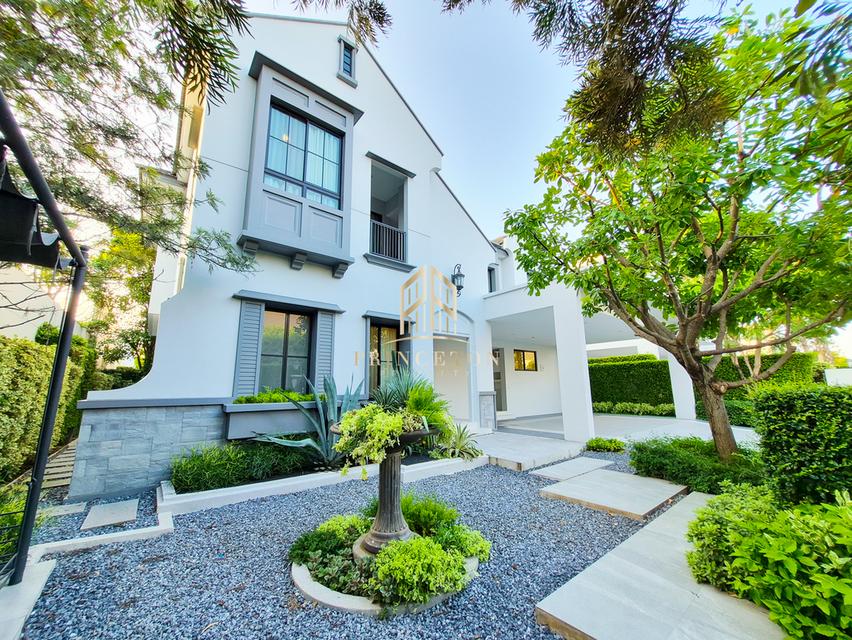 Luxury Show House for Sale Nantawan Rama 9 – New KrungthepKreetha 20