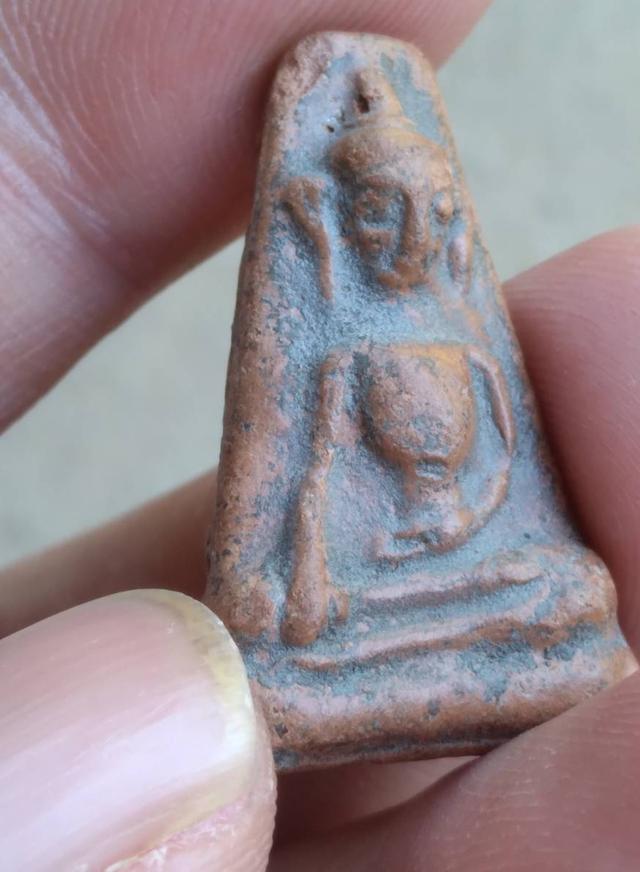 พระเครื่อง ผง สุพรรณ รูปที่ 2