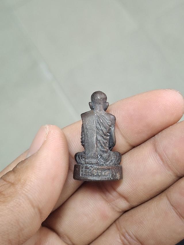 รูปเหมือนหล่อ หลวงพ่อพรหม ถาวโร วัดช่องแค จ.นครสวรรค์ รูปย่อยที่ 2