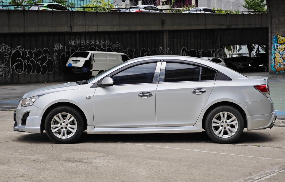 CHEVROLET Cruze 1.8 LS ปี 2013  3