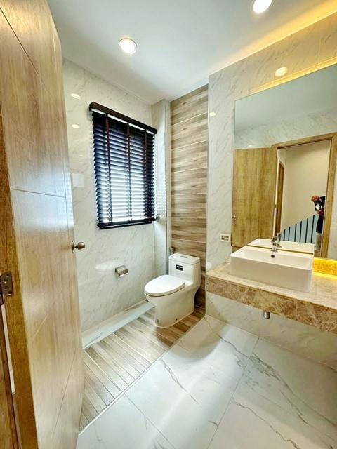 รร.นานาชาติดีบีเอส 3.1 กม.ราชพฤกษ์ ชัยพฤกษ์ ทำเลทองทาวน์โฮมสุดหรู 3.5 ชั้นพร้อมแอร์ทั้งหลัง 3 นอน 3 น้ำ แยก-สาลีโข ราชพฤ 4