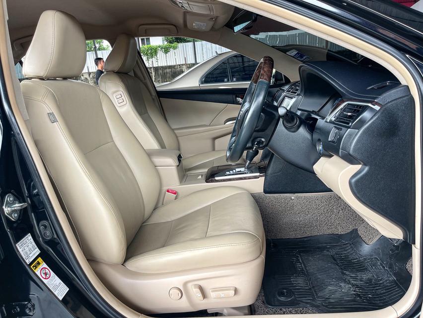 ขาย Toyota Camry 2.5Hybrid ปี12 13