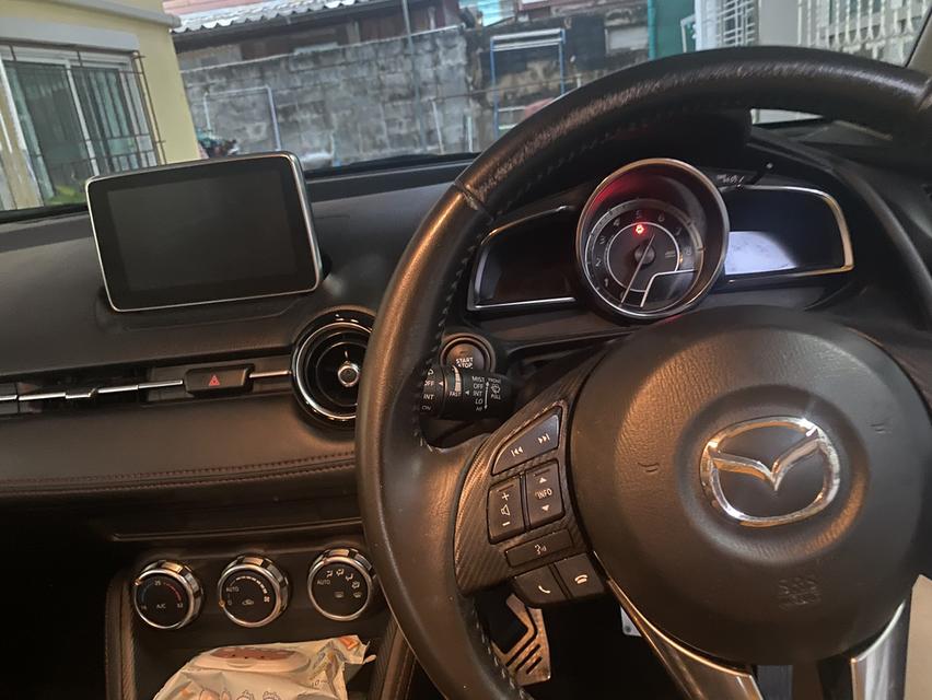 mazda2 ปี 2015  SKY ACTIVE 1.3 4