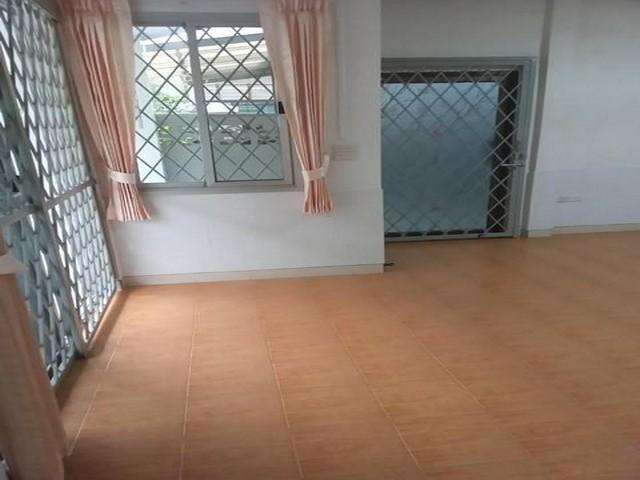 ให้เช่า บ้านเดี่ยว ซอยนวมินทร์ 81 หมู่บ้านโชคชัย คลองจั่น มีที่จอดรถ 2คัน 5