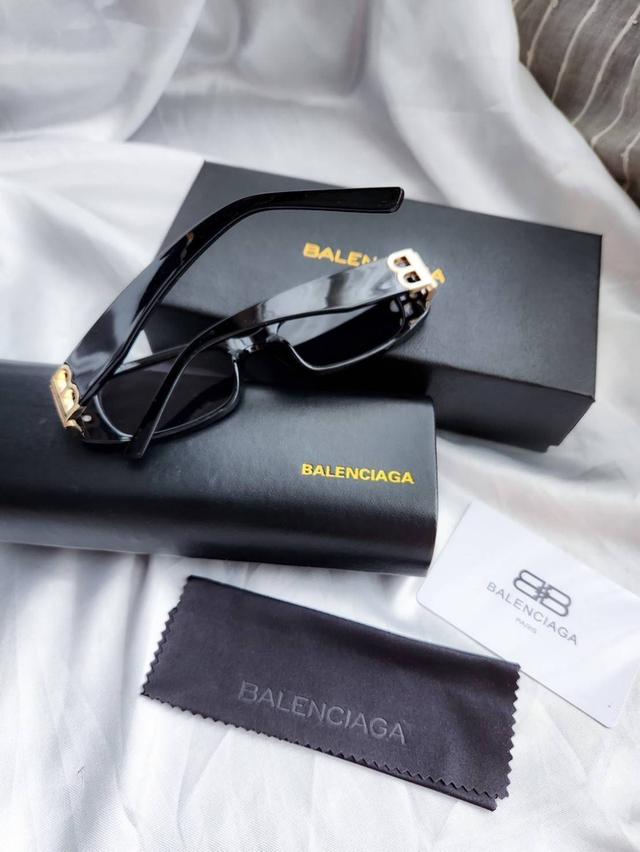แว่นตาBalenciaca