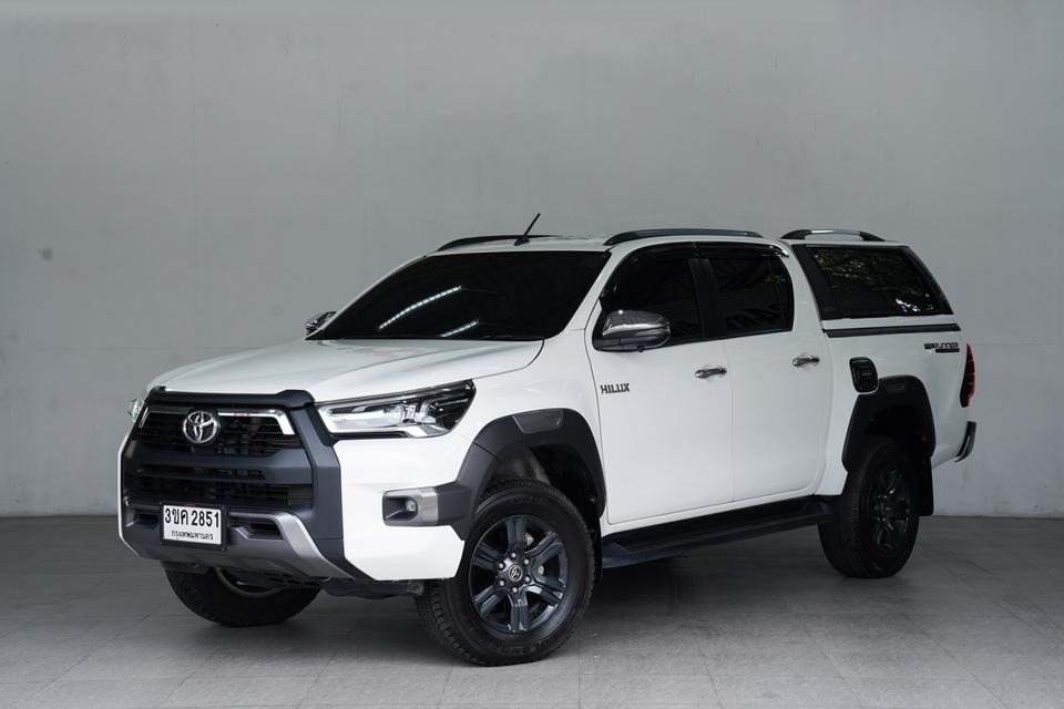 TOYOTA HILUX REVO Double Cab 2.4 Entry Prerunner AT ปี 2023 จด 2024 สีขาว