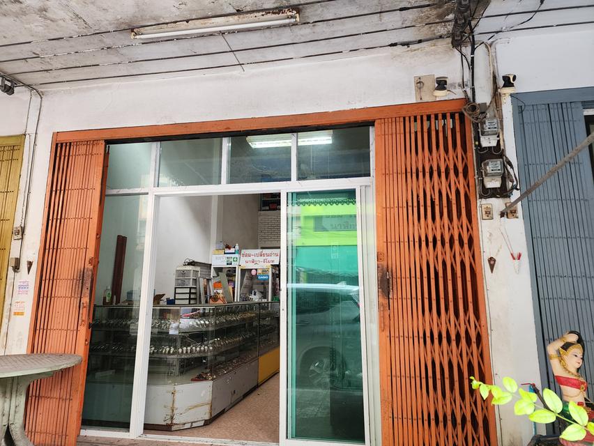 🏢🔥 ขายด่วน! ตึกแถว 4 ชั้น ทำเลทอง หมู่บ้านศรีสามพราน ติดถนนเพชรเกษม 🔥🏢 2