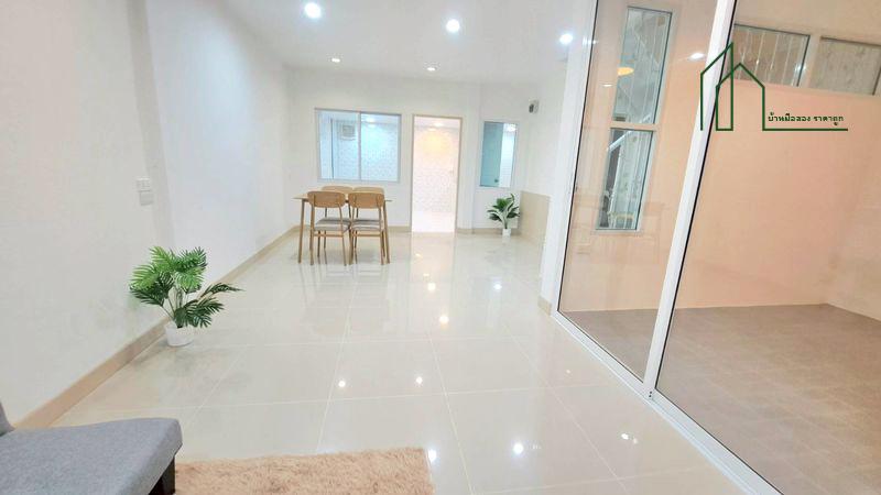 ทาวน์เฮาส์ 2 ชั้น หมู่บ้านบัวทองธานี บางบัวทอง ใกล้ตลาด สมบัติบุรี  19